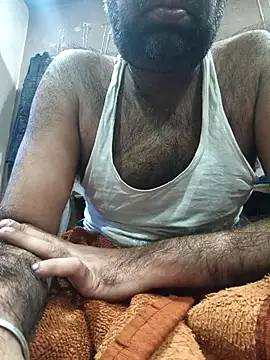 Snapshot of lund_lol chatting on December 2025 06:08:02 AM lund lol online show from December 2025 06:08:02 AM