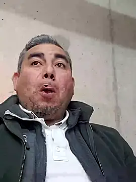 Manolete007x online show from July 2026 10:49:02 PM