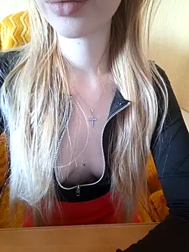 Elza kom online show from September 2025 04:36:01 AM