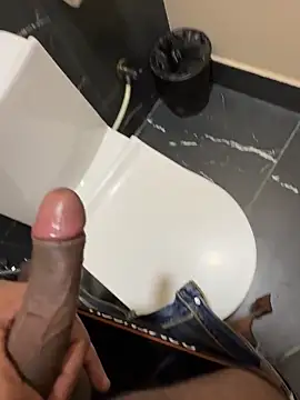 Snapshot of Vbreaker chatting on September 2025 08:36:01 AM Vbreaker online show from September 2025 08:36:01 AM