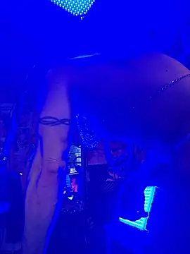 luvs2cumm69 online show from May 2026 11:44:01 PM