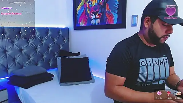 Snapshot of passionate_love22 chatting on February 2025 06:04:02 PM passionate love22 online show from February 2025 06:04:02 PM