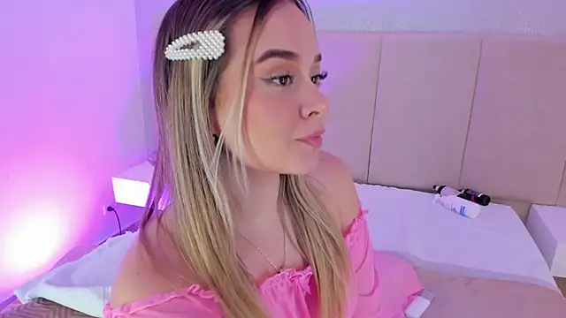 sofia pamela online show from December 2024 10:37:01 PM