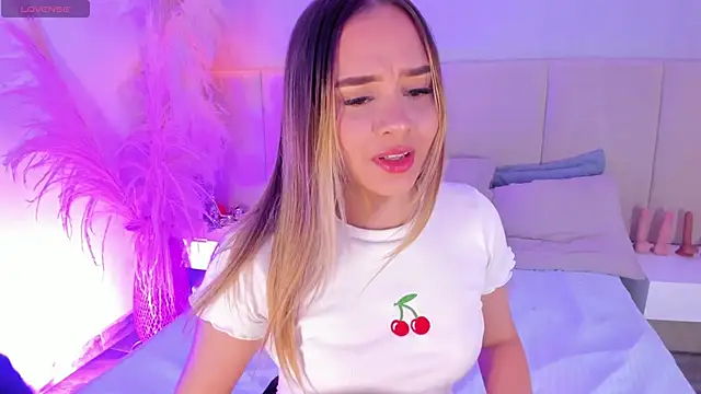 sofia pamela online show from March 2025 07:14:01 PM