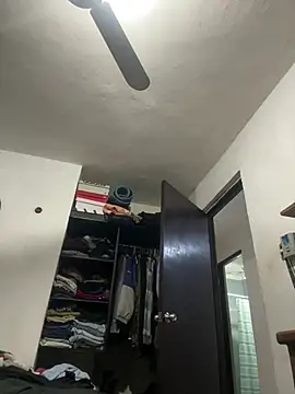 Snapshot of Magicerosxx69 chatting on February 2026 02:53:02 PM Magicerosxx69 online show from February 2026 02:53:02 PM