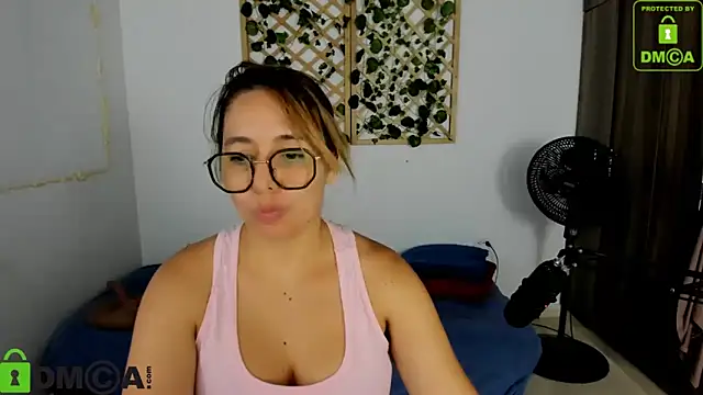 isa loves cum online show from September 2025 09:25:01 PM