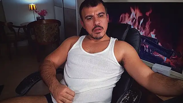 officeman7 online show from December 2024 05:15:02 PM