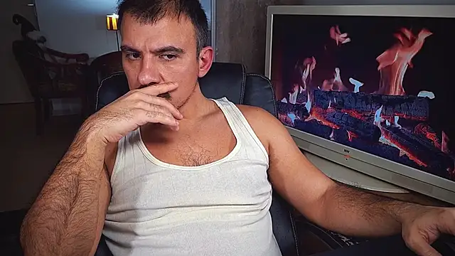 officeman7 online show from December 2024 05:51:02 PM