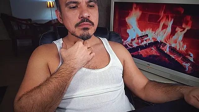 officeman7 online show from February 2025 08:10:01 PM