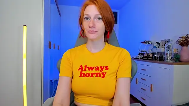 Aliceginger99 online show from July 2026 01:15:01 PM