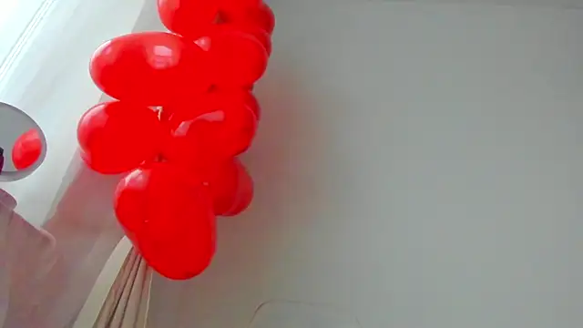 Snapshot of angeloflovee chatting on October 2025 04:53:02 AM angeloflovee online show from October 2025 04:53:02 AM