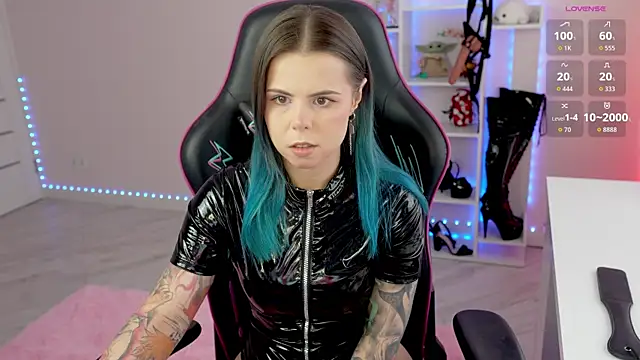 Latex Kitty online show from April 2026 01:27:01 PM