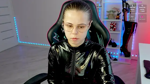 Latex Kitty online show from June 2026 04:34:02 PM