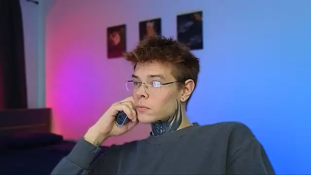 Snapshot of DENIS_HERE chatting on December 2025 07:56:02 AM DENIS HERE online show from December 2025 07:56:02 AM