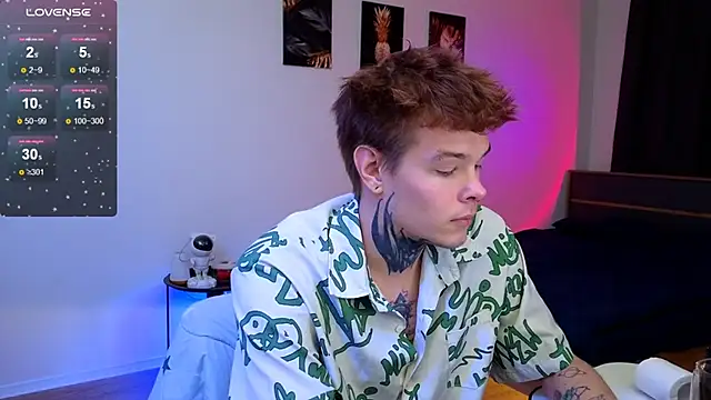 Snapshot of DENIS_HERE chatting on December 2025 04:03:02 PM DENIS HERE online show from December 2025 04:03:02 PM