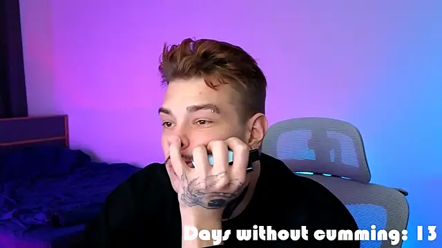 Snapshot of DENIS_HERE chatting on February 2026 04:43:01 PM DENIS HERE online show from February 2026 04:43:01 PM