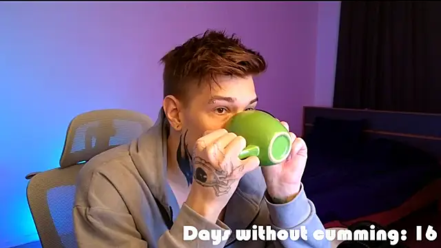 Snapshot of DENIS_HERE chatting on February 2026 02:55:01 PM DENIS HERE online show from February 2026 02:55:01 PM