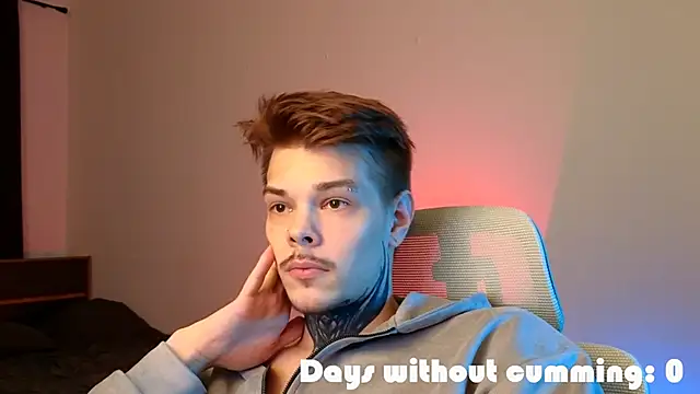 Snapshot of DENIS_HERE chatting on February 2026 05:55:02 PM DENIS HERE online show from February 2026 05:55:02 PM