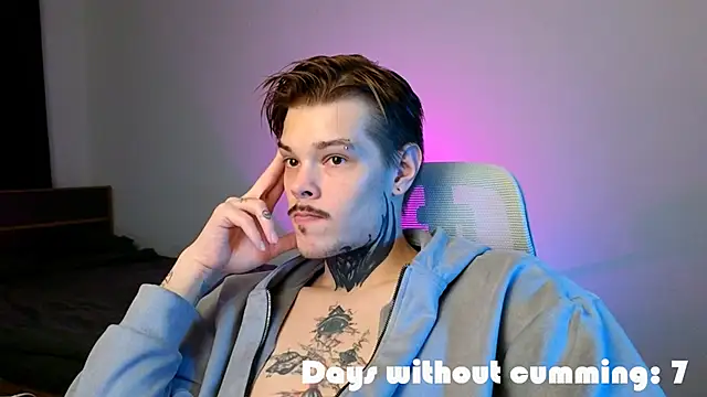 DENIS HERE online show from March 2026 11:32:01 PM