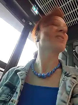 Exhibitionsplit online show from February 2025 01:06:01 PM