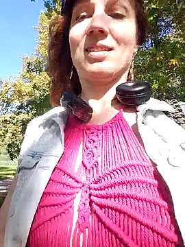 Exhibitionsplit online show from October 2025 01:12:02 PM