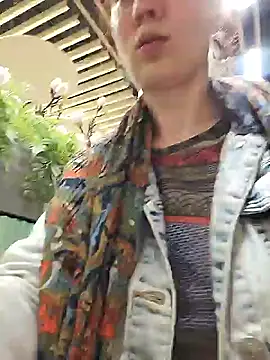 Exhibitionsplit online show from May 2026 02:01:01 PM