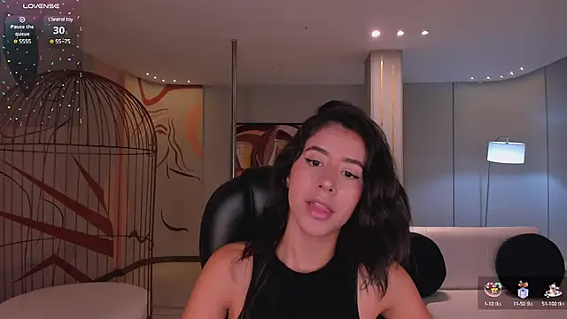 SussanElliot online show from March 2025 07:05:01 PM