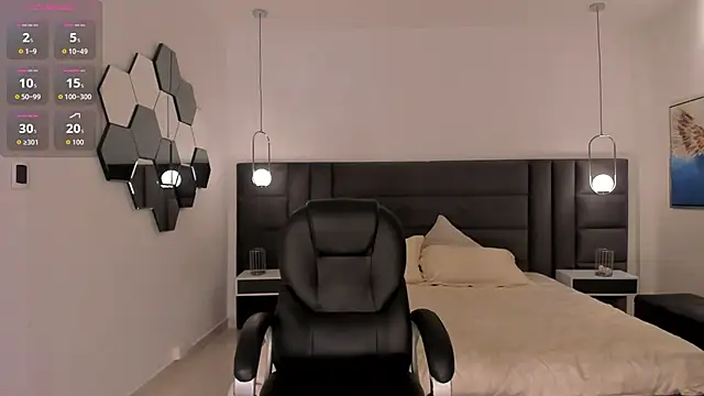 SussanElliot online show from October 2025 11:29:01 AM