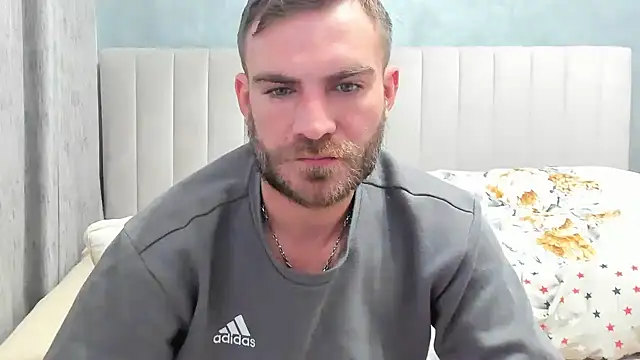 Snapshot of 10in_deluxe chatting on January 2025 07:41:01 AM 10in deluxe online show from January 2025 07:41:01 AM