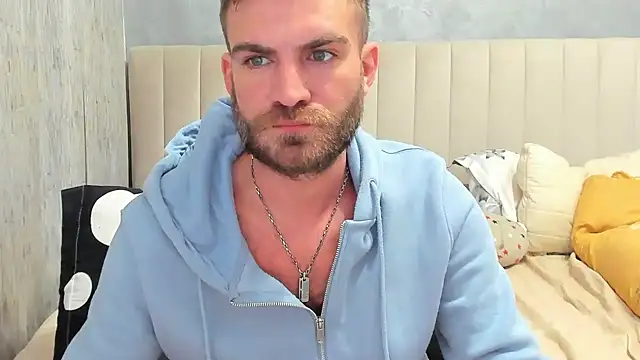 Snapshot of 10in_deluxe chatting on January 2025 08:46:02 AM 10in deluxe online show from January 2025 08:46:02 AM