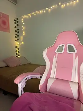 violet-333 online show from February 2026 02:24:02 PM