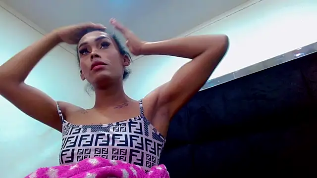 CoralineSweett online show from September 2025 07:02:02 PM