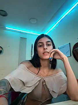 cristel 17 online show from December 2024 09:37:01 PM