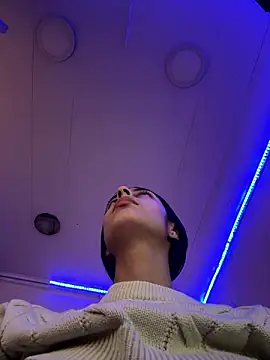 cristel 17 online show from December 2024 01:42:02 PM