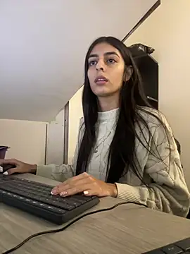 cristel 17 online show from February 2025 01:29:02 AM