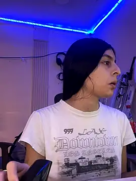 cristel 17 online show from September 2025 03:42:02 AM