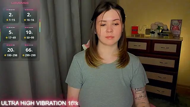 cutie mili online show from April 2026 01:41:02 PM