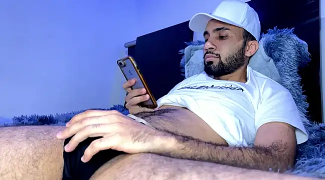 Snapshot of Dar_milk chatting on March 2025 05:22:02 AM Dar milk online show from March 2025 05:22:02 AM