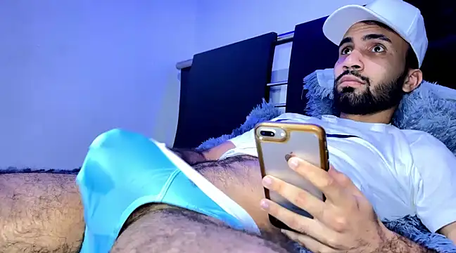 Snapshot of Dar_milk chatting on March 2025 04:38:01 AM Dar milk online show from March 2025 04:38:01 AM