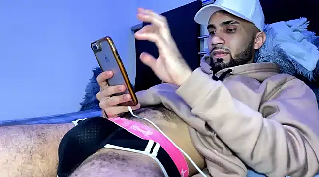 Snapshot of Dar_milk chatting on March 2025 06:05:02 AM Dar milk online show from March 2025 06:05:02 AM