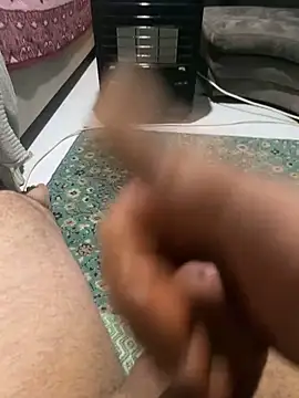 Snapshot of azginnn35 chatting on February 2026 10:47:01 PM azginnn35 online show from February 2026 10:47:01 PM