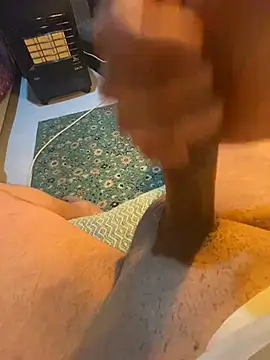 Snapshot of azginnn35 chatting on February 2026 11:20:01 PM azginnn35 online show from February 2026 11:20:01 PM