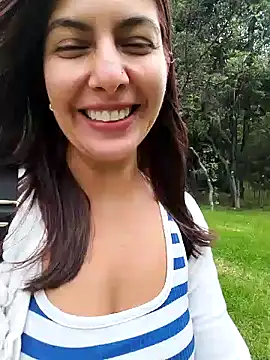 scarlett moore online show from January 2025 09:14:02 PM