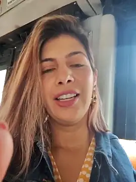 scarlett moore online show from October 2025 02:40:01 PM