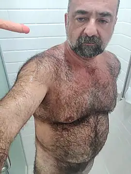 chainjulious online show from February 2025 10:31:01 PM