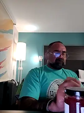 chainjulious online show from February 2025 09:32:02 AM