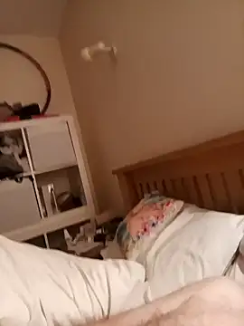 Snapshot of jonjoey123 chatting on December 2024 08:25:02 AM jonjoey123 online show from December 2024 08:25:02 AM