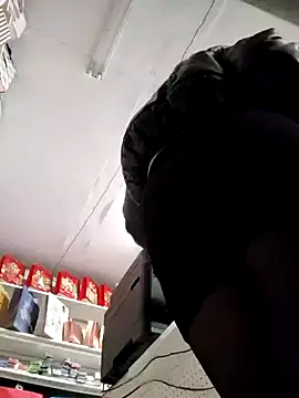 Snapshot of Mia_Novikov chatting on December 2024 12:08:01 AM Mia Novikov online show from December 2024 12:08:01 AM