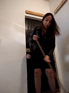 Mia Novikov online show from February 2026 07:52:01 PM