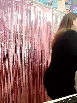 Mia Novikov online show from April 2026 05:25:02 PM